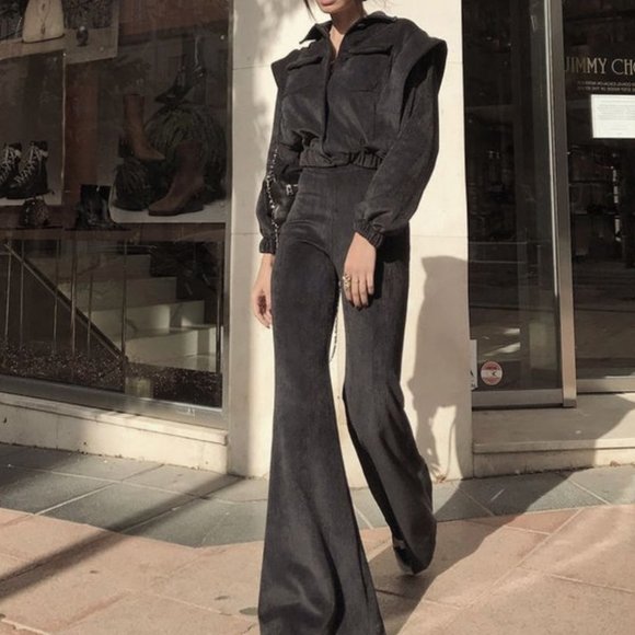 NWT. MVP WARDROBE Chili Pepper Flared Pants In Navy - Picture 4 of 4